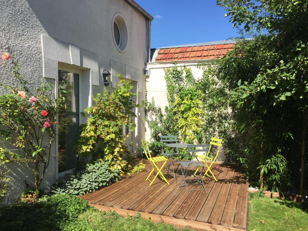 Les Gites Du Clos Saint-Martin Maule Exteriér fotografie