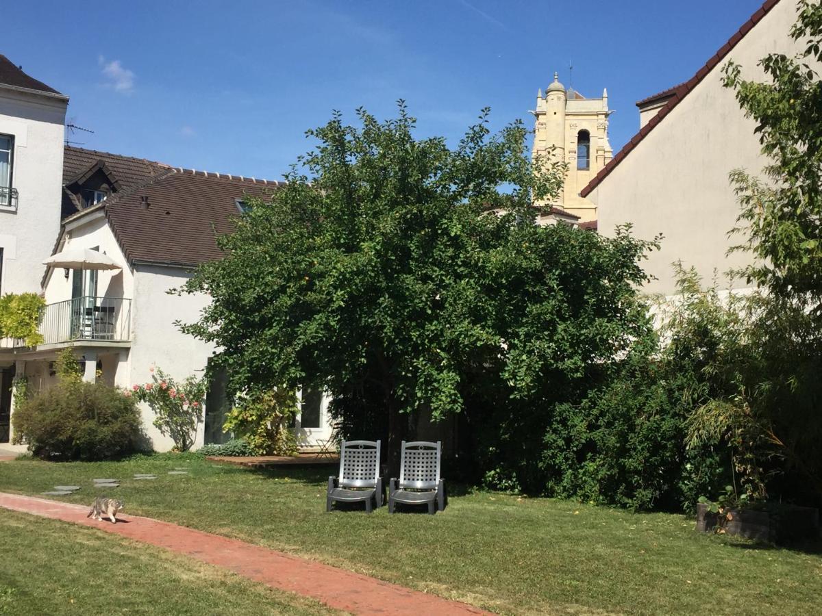 Les Gites Du Clos Saint-Martin Maule Exteriér fotografie